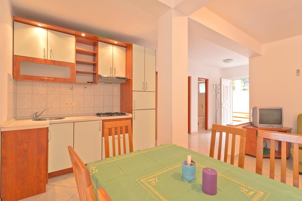 Apartments Nautic Zavala Ngoại thất bức ảnh